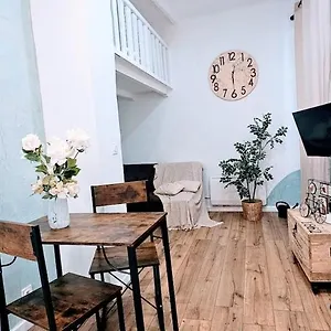  Appartement Charme Parfume 4 Couchages Clim